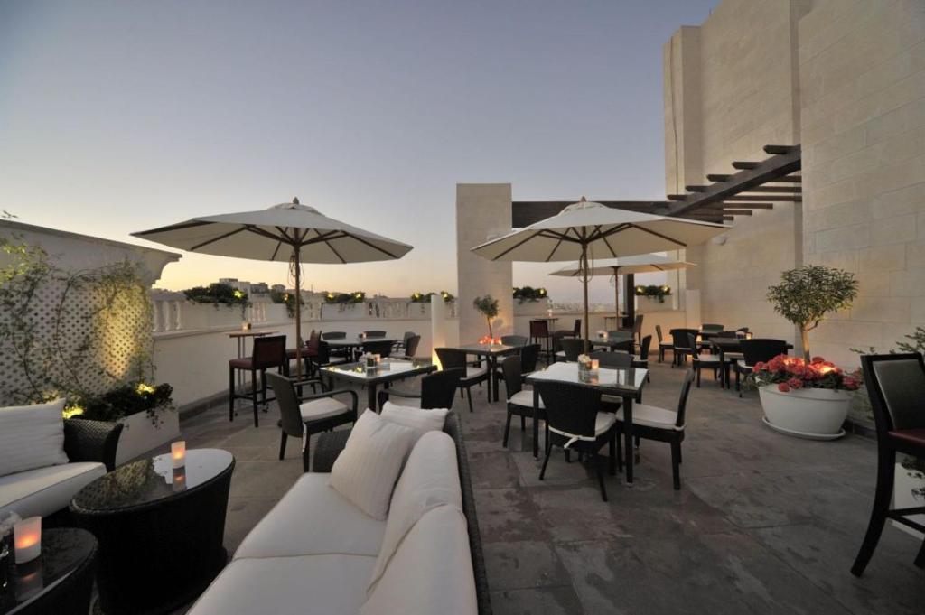 Il Palazzo Hotel And Suites Amman Buitenkant foto