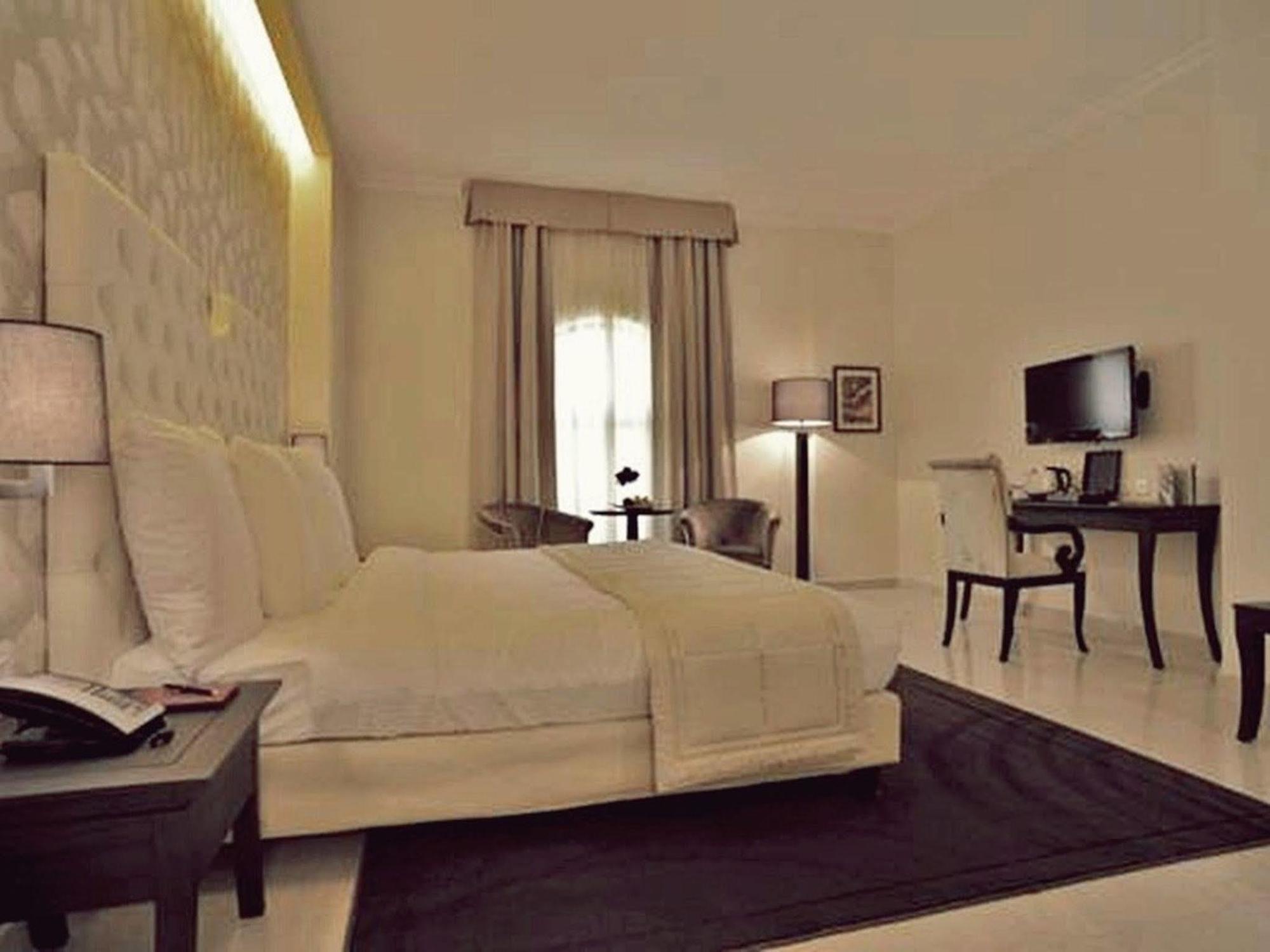 Il Palazzo Hotel And Suites Amman Buitenkant foto
